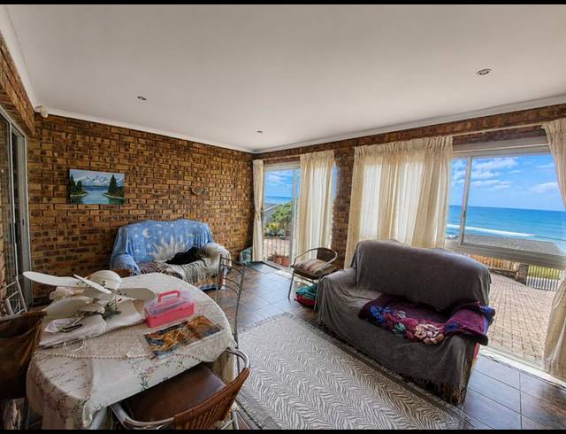 10 BEDROOM HOUSE FOR SALE IN MANABA BEACH
